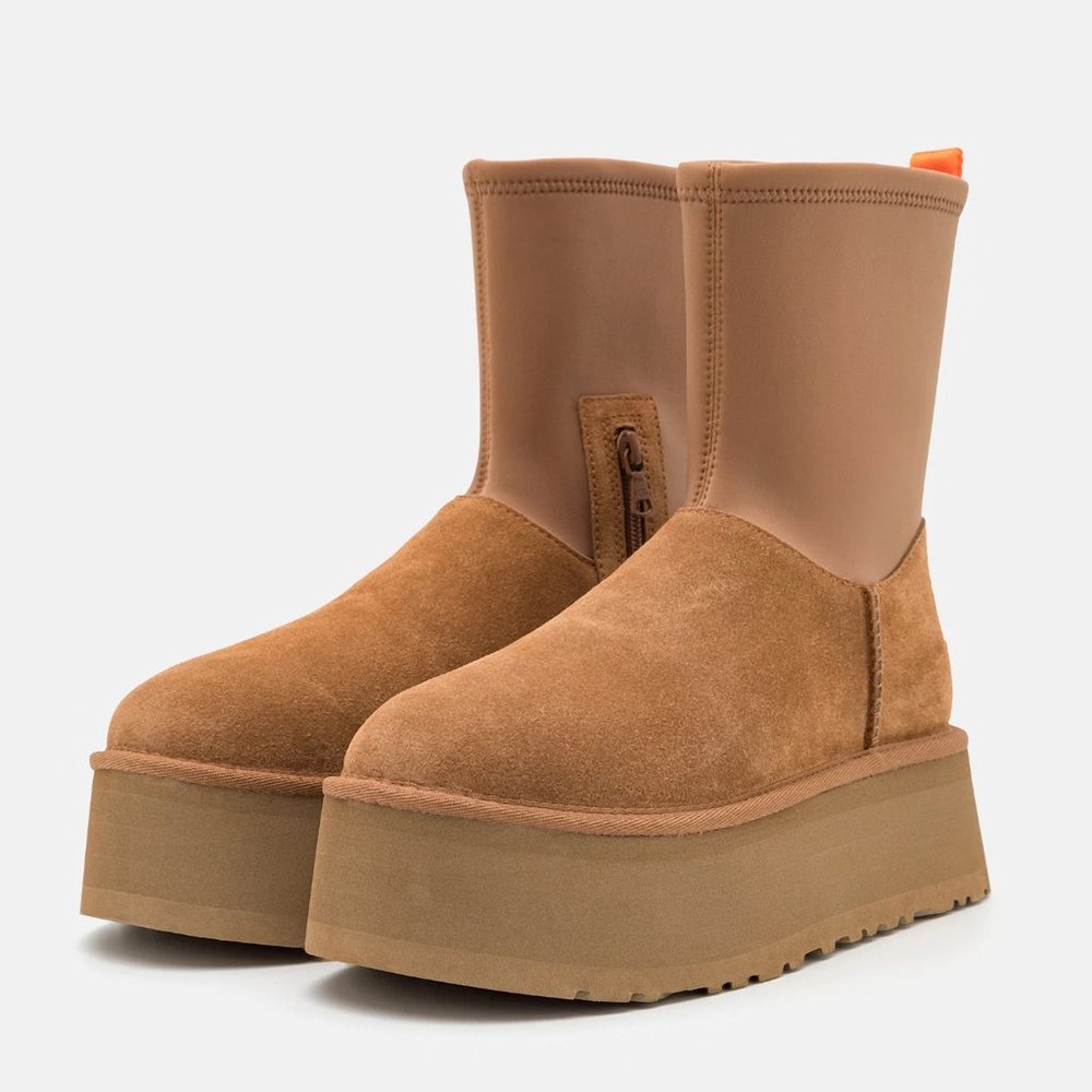 UGG Women's Classic Dipper Boot - Picture 4 of 14